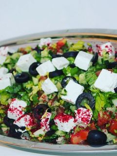 صورة لوصفة سلطه يونانيه