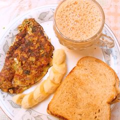 A picture of Chicken tikka Omelet.