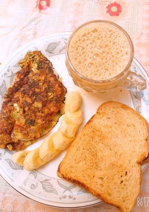 A picture of Chicken tikka Omelet.