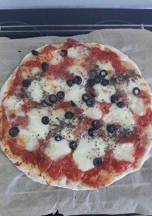 O poză a rețetei Pizza Margherita.