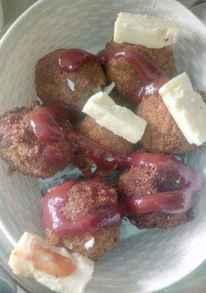 A picture of Chesse nuggets.