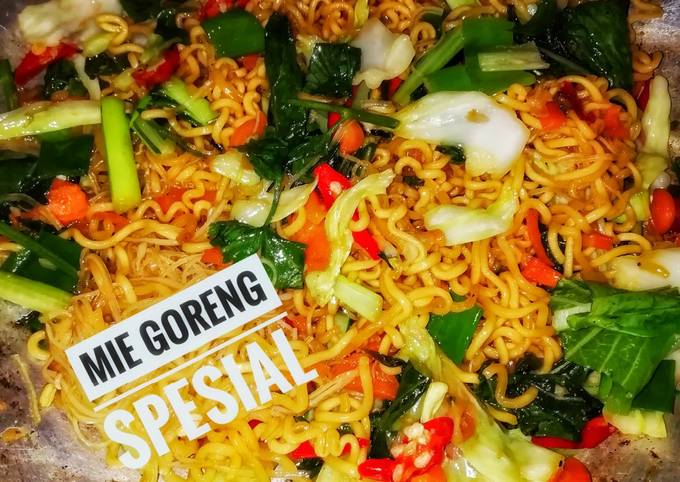 Resep Mie Goreng Spesial Oleh Triya - Cookpad