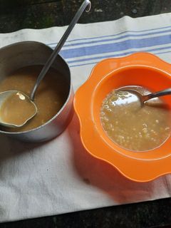 Una foto de Sopa de verduras con fideos