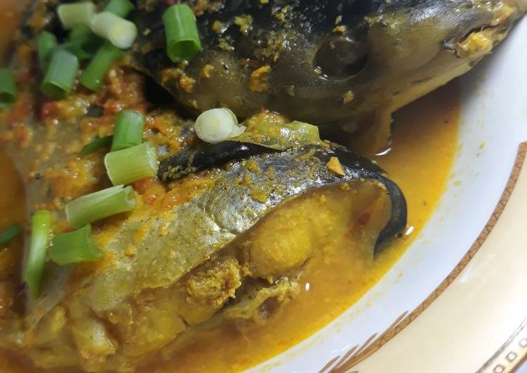 BIKIN NAGIH! Resep Rahasia #38 Ikan Patin Kuah Kuning Ala Emak