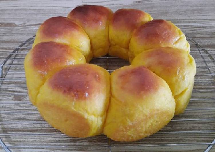 Roti Manis Labu Kuning