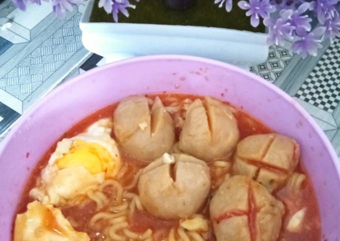 Resep Indomie Rebus Telur Baso oleh Rini Nurhayati - Cookpad