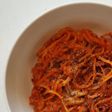 Μακαρόνια alfredo με πάστα ντομάτας