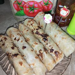 A picture of Spicy chicken roll.