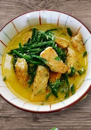 Foto resep Sayur kuah tempe campur pakis