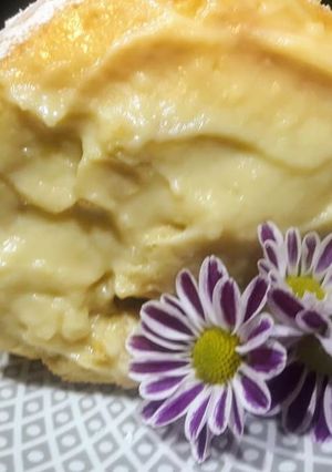 Una foto de Pionono relleno con Crema Pastelera