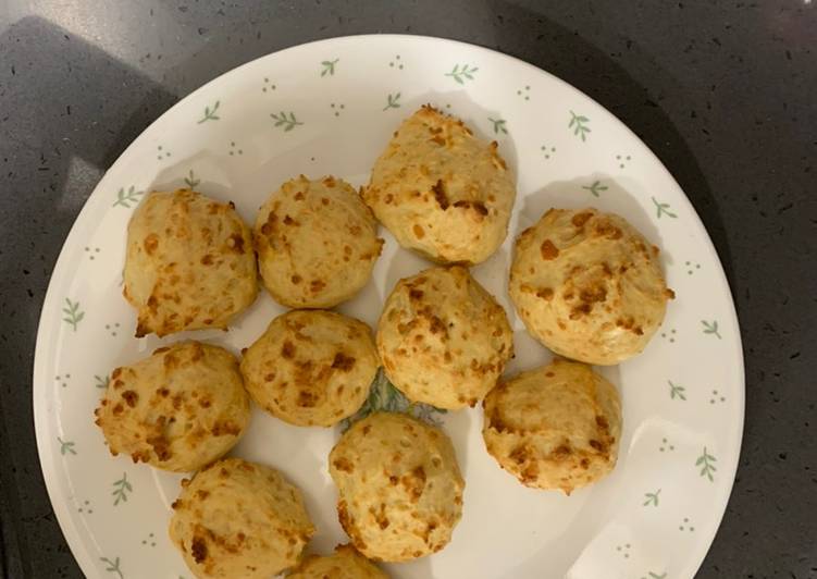 Cheesy dough balls