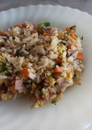 Una foto de Arroz chaufán fan fan