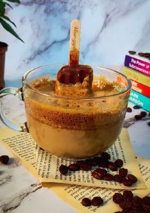 A picture of Summer Drink Series Recipe : 4 Chocobar Ice crema Latte.