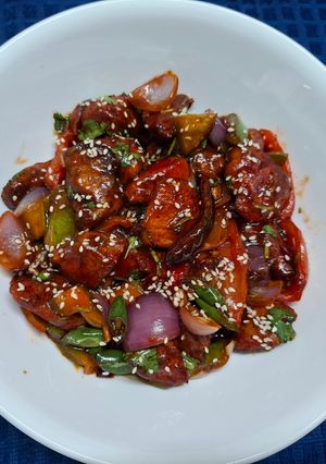 A picture of Mongolian Chicken.