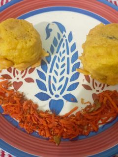 बटाटा वडा(BATATA VADA RECIPE IN HINDI) रेसिपी मुख्य फोटो