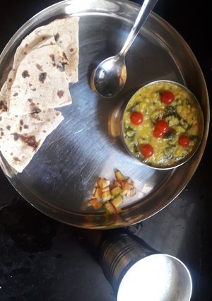A picture of પાલક મગનીદાળ.