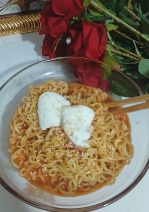 صورة لوصفة اندومي حار بالايس كريم طيبه جربوها لازم تنزل ترند 😉