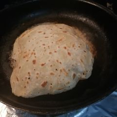 A picture of Cheese naan.