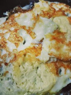 ডিমের ওমলেট(Dimer omlette recipe in Bengali) রেসিপির প্রধান ছবি
