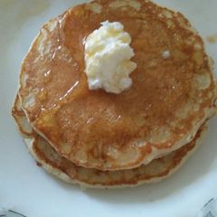 A picture of Buttery pancakes.