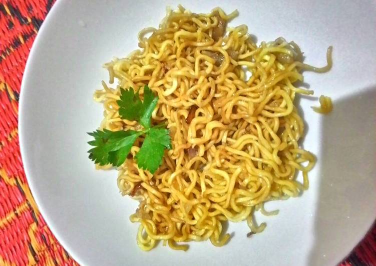 Bagaimana Menyiapkan Mie goreng coba-coba yang Enak Banget