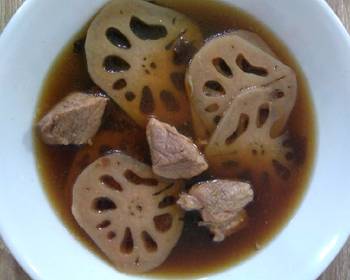 Popular Cuisine  Lotus Root Pork Rib Soup Home Style