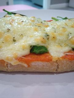 Una foto de Panini sin gluten, sin lactosa y bajo en fructosa