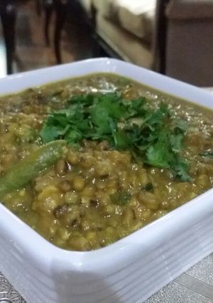 A picture of Moong daal with chicken.
