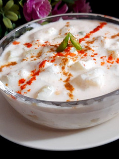 लौकी का रायता (Lauki ka raita recipe in Hindi) रेसिपी मुख्य फोटो