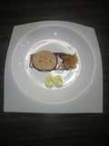 Foie pato, con reducción de vino pedro Ximénez y pera carameliza
