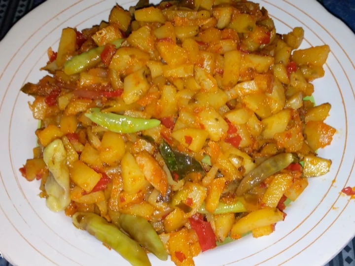 Cara Mudah Membikin Resep Sambel goreng kentang tanpa santan yang Enak Banget Anti Ribet, Mantap