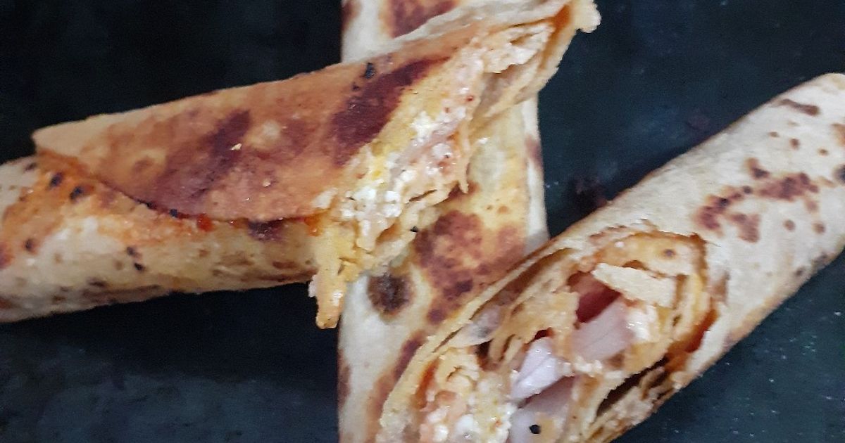 Roti Slim Rolls Recipe by Jagruti - Cookpad