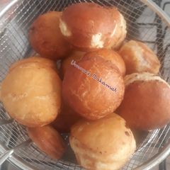 A picture of Nutella filled doughnuts.