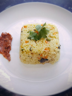 சாமை வெஜிடபிள் உப்புமா (saamai vegtable upma recipe in Tamil) செய்முறை முக்கிய புகைப்படம்
