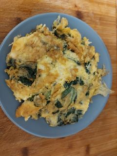 Una foto de Keto: tortilla de acelgas y queso