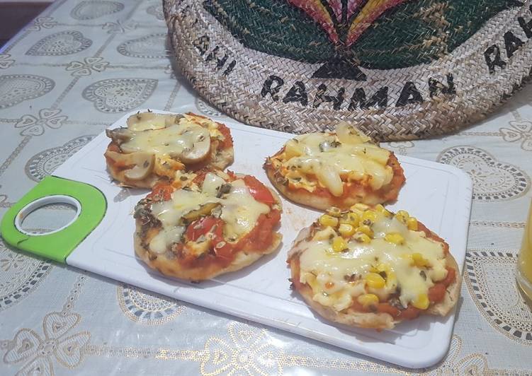 Step-by-Step Guide to Make Perfect Mini pan pizzas