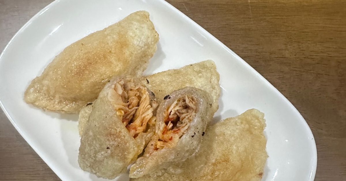 Cireng Isi Ayam Suwir Pedas