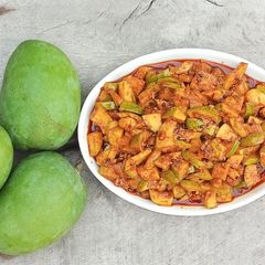 A picture of Instant Keri Pickle/keri achar🥭💚.