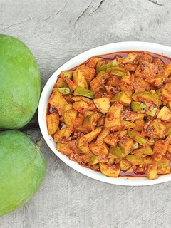 A picture of Instant Keri Pickle/keri achar🥭💚.