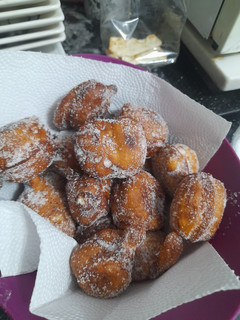 Una foto de Buñuelos dulces ! 🤍🫶