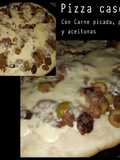Súper Pizza casera c/carne picada, pasas y aceitunas
