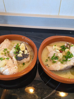 Una foto de Bacalao al pil pil