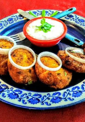 A picture of Dahi ke kebab.