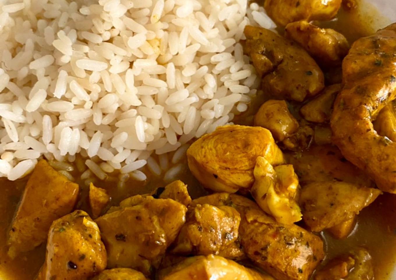 Pollo marinado con especias