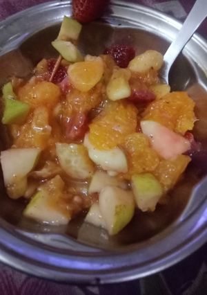 A picture of Mix fruit juicy chat.
