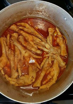 A picture of Chicken feet stew.