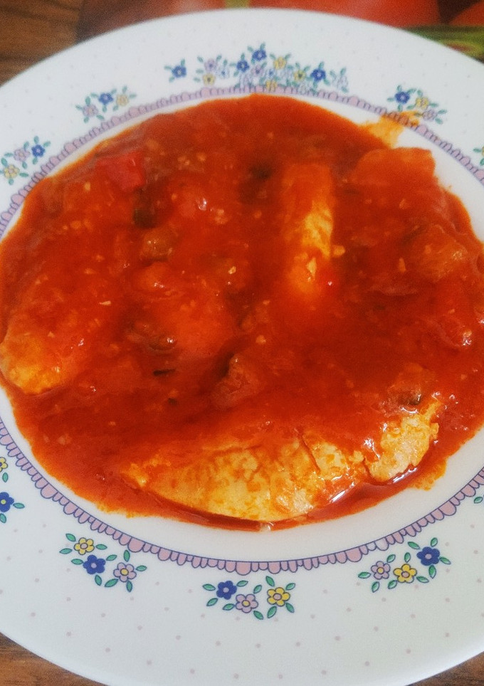 Una foto de Solomillos de pollo con tomate (y pisto)