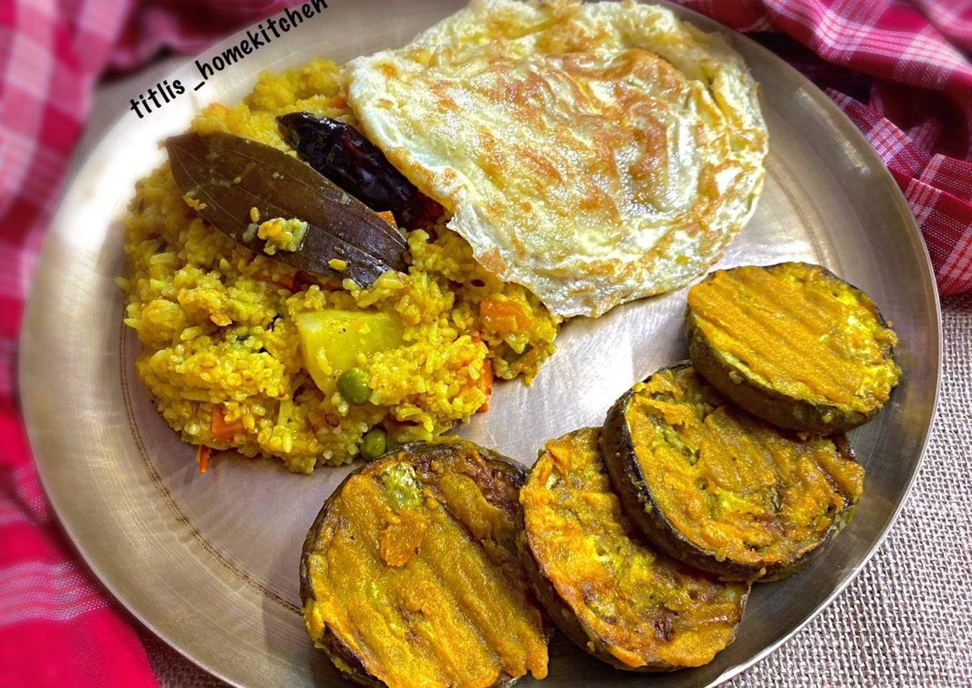 Begun Bhaja aka Brinjal fritters
