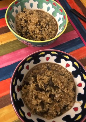 Una foto de Risotto de arroz Yamaní y hongos
