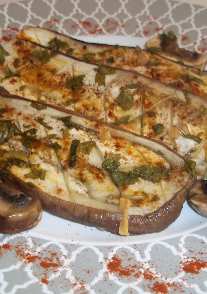 Una foto de Berenjenas y champiñones al horno